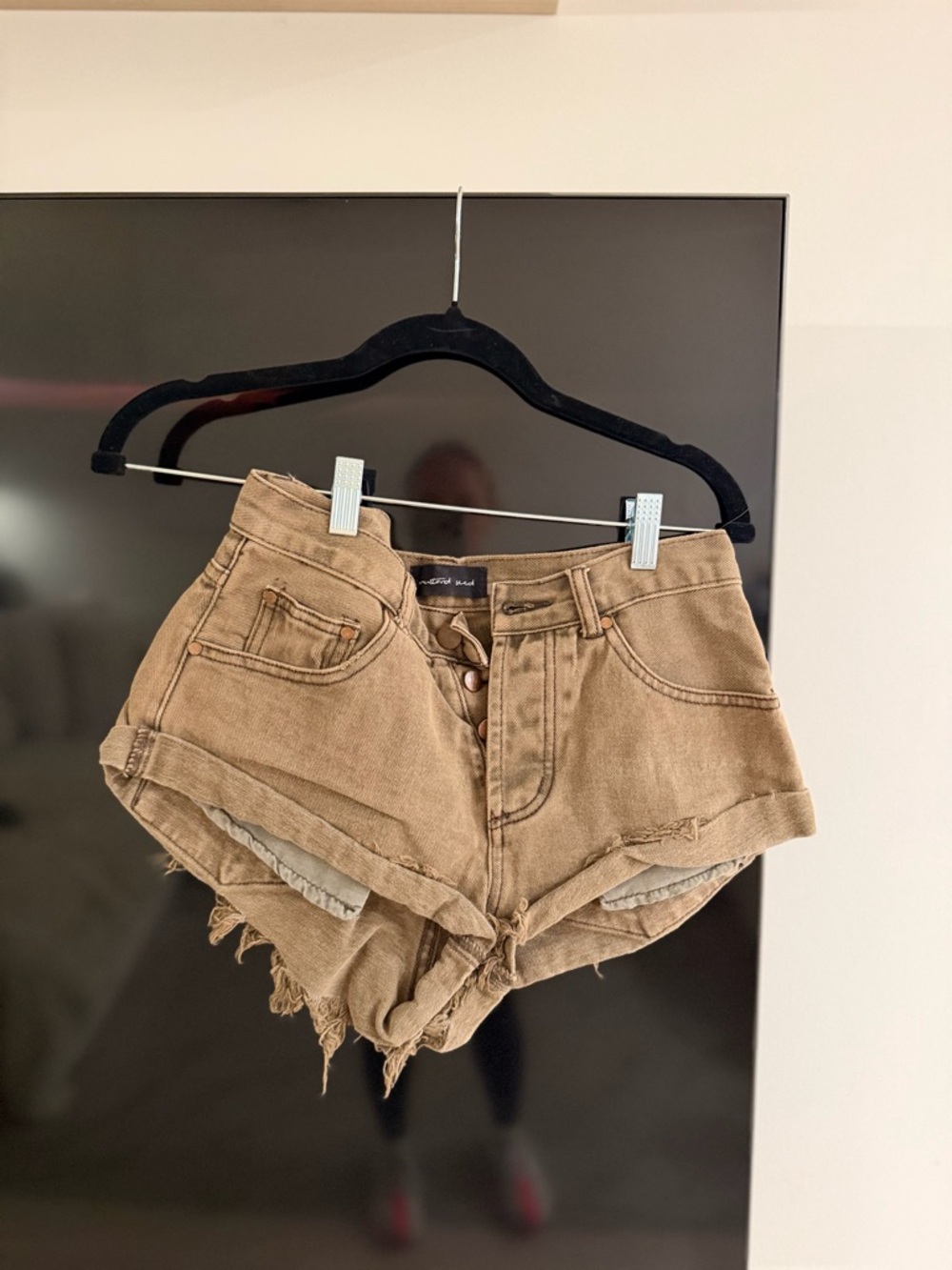 High-Rise Frayed Hem Women’s Shorts in Light Brown